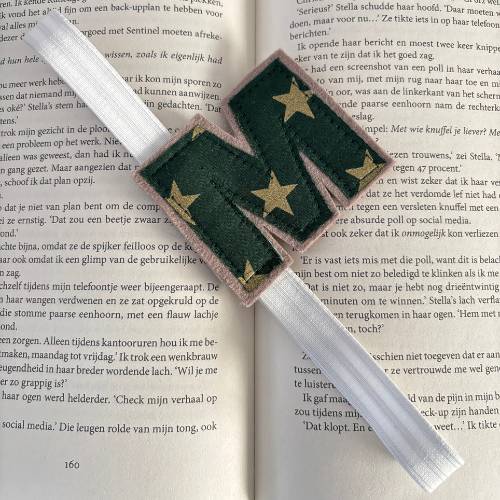 Boekenlegger elastiek gepersonaliseerd met letter | Donker groen met gouden sterren