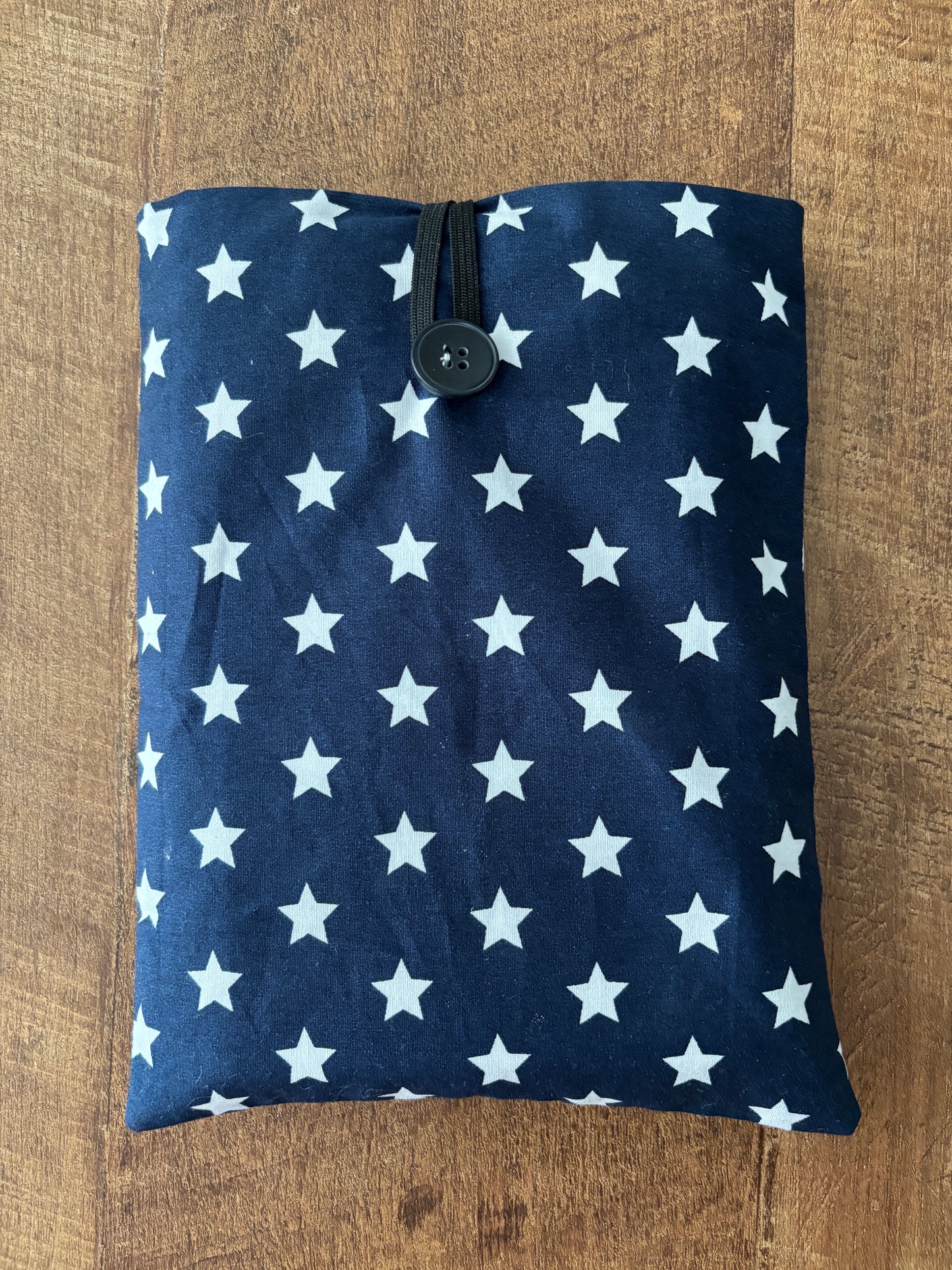 Booksleeve | Stoffen boekenhoes donkerblauw met witte sterren (evt gepersonaliseerd)
