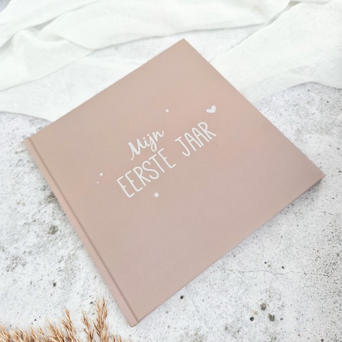 Invulboek baby eerste jaar beige