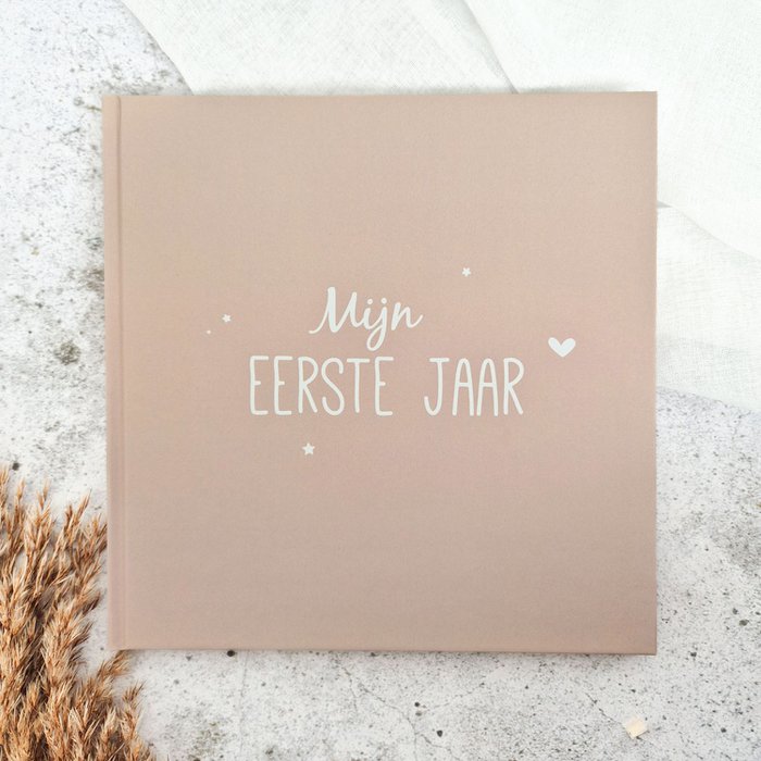 Invulboek baby eerste jaar beige